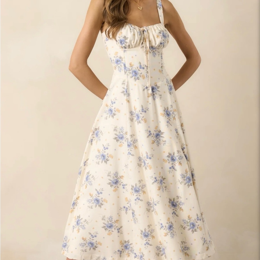Josephine Periwinkle Floral Dress - Picture 4 of 16